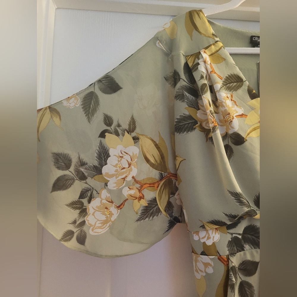 🌼 City Chic Magnolia Dress - Picture 3 of 15